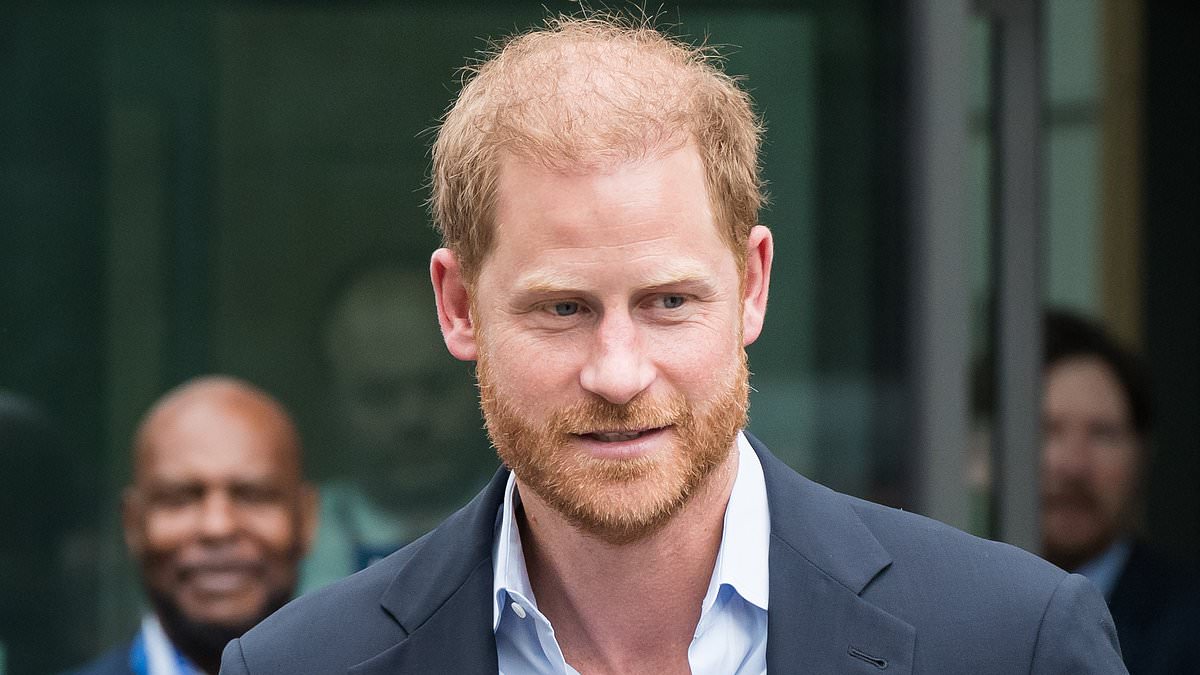 Prince Harry secret visit to Kensington Palace fuels talk of royal reconciliation