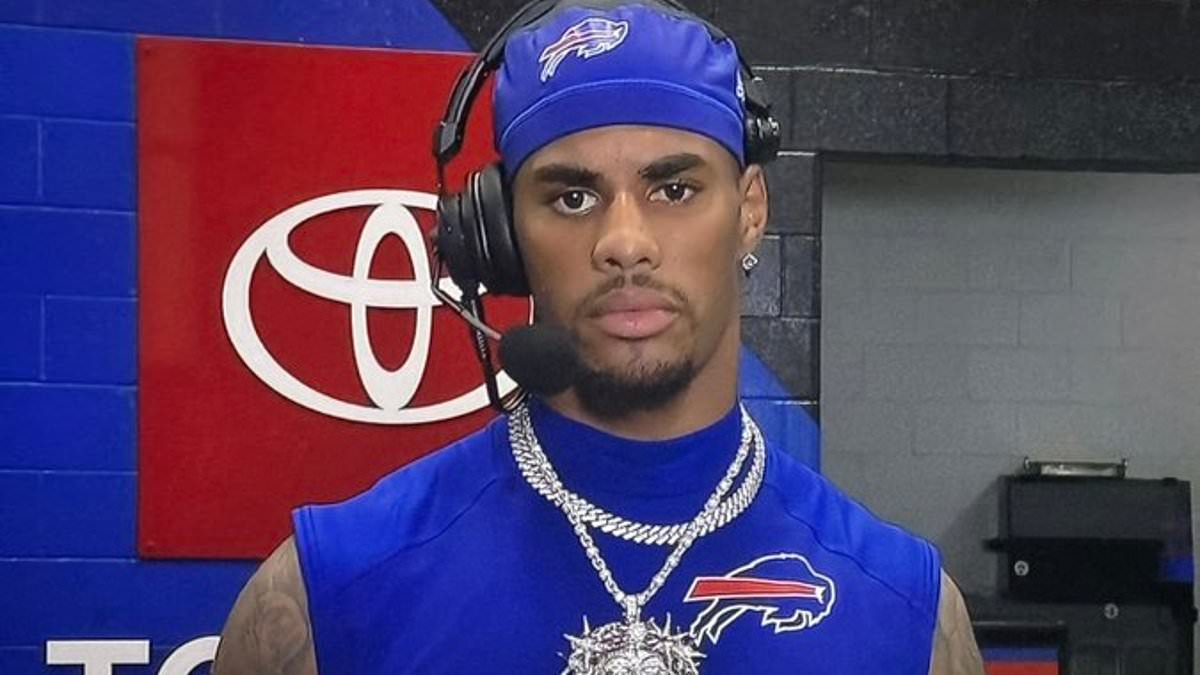 Bills' Keon Coleman draws attention for oversized diamond-covered Jesus pendant after breakout game
