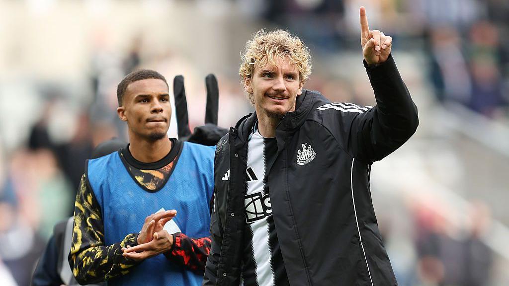 Woltemade scores on debut as Newcastle beat Wolves but Wissa faces extended layoff