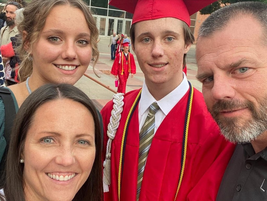 Tyler Robinson's roommate photo