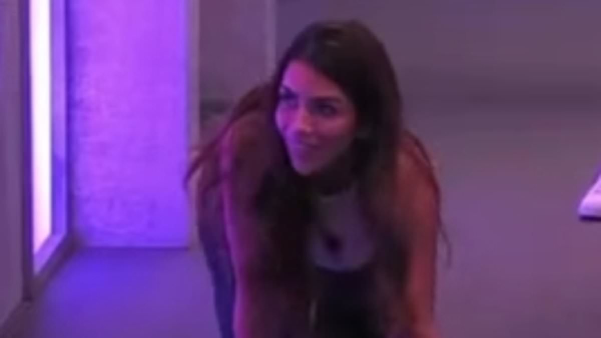 Ekin-Su Culculoglu Recreates Love Island Crawl on Netflix's Inside: USA with Bre Tiesi