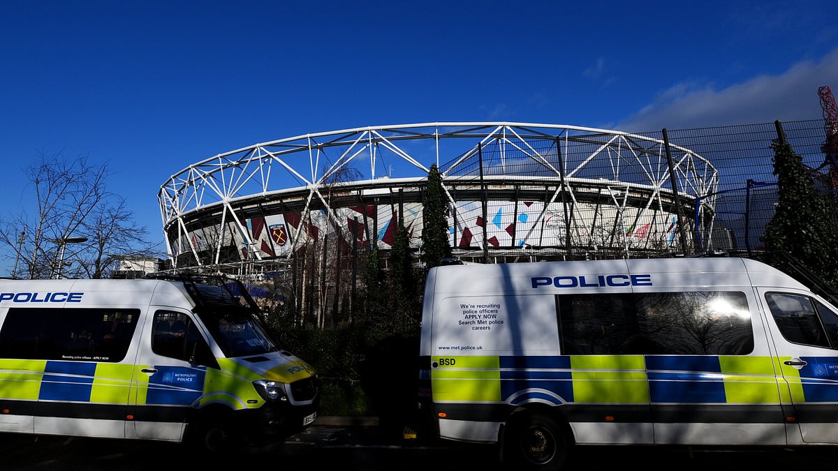 West Ham bans half-and-half scarves and tightens security ahead of Tottenham derby