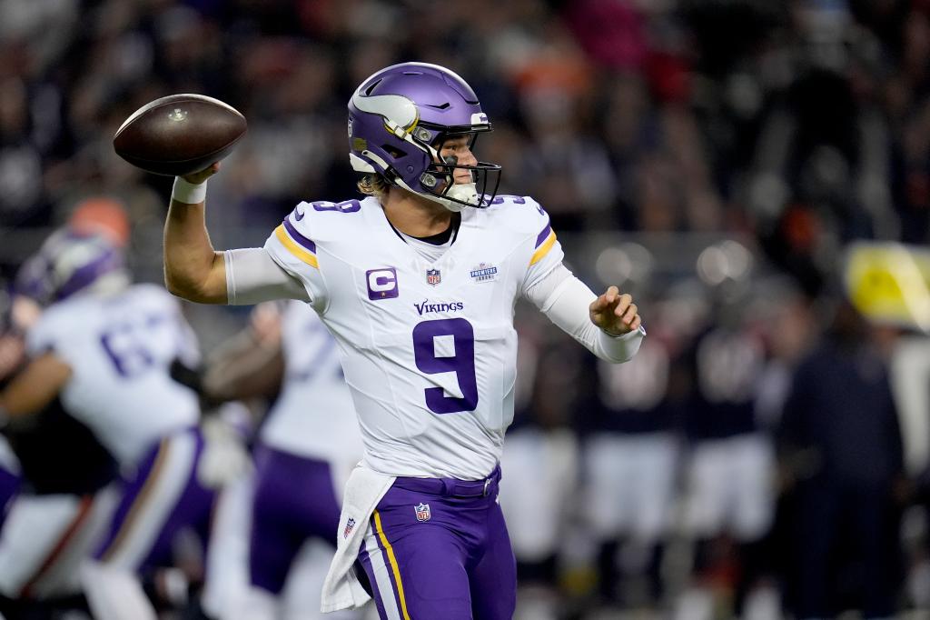 Falcons meet Vikings on Sunday Night Football as bet365 rolls out $300 bonus-bet promotion