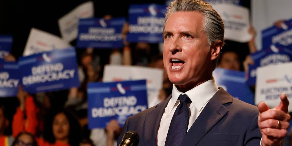 California bans law enforcement from wearing masks during official duties, Newsom taunts ICE agents