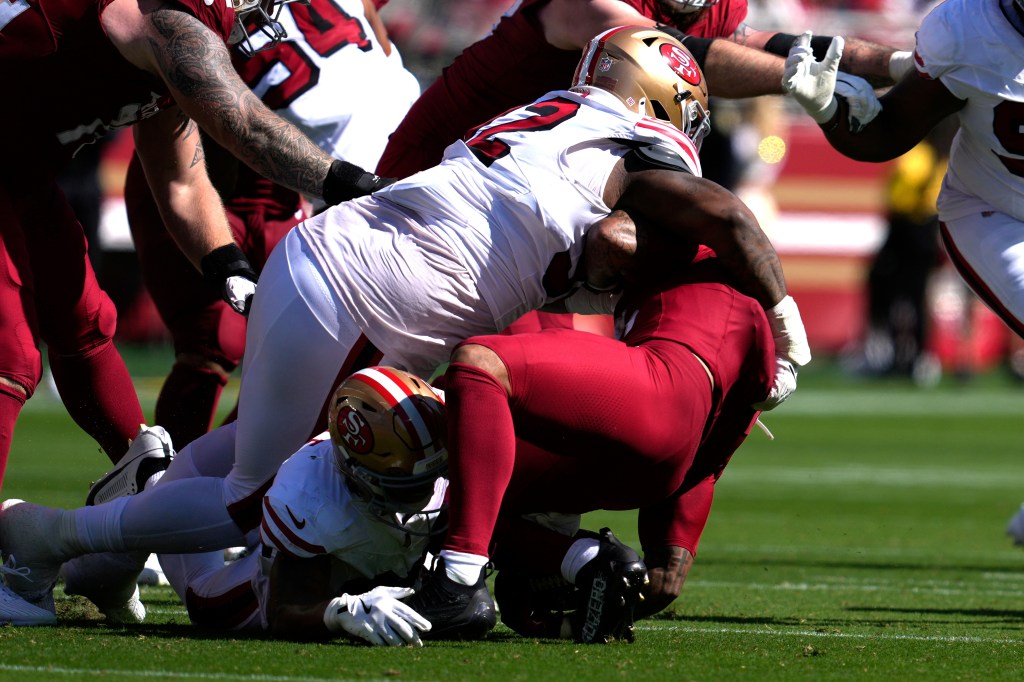 Cardinals' James Conner carted off field with ankle injury against the 49ers