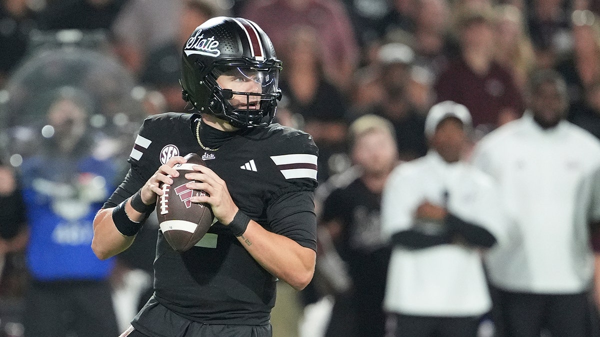 Mississippi State stuns No. 12 Arizona State with last‑second touchdown, wins 24-20