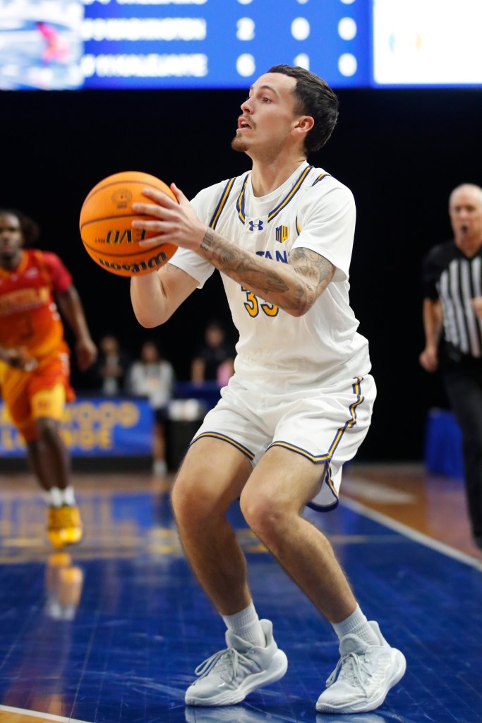 San Jose State guard Steven Vasquez