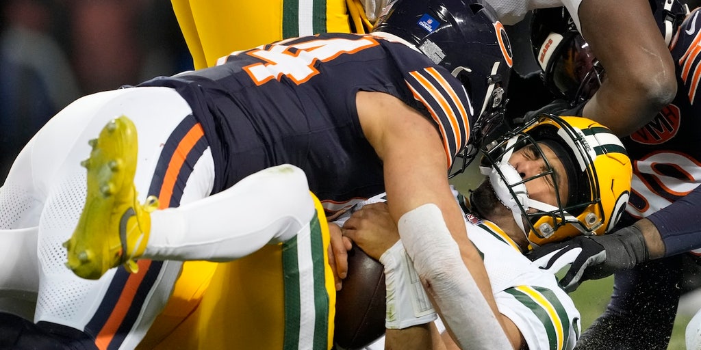 Bears rally to beat Packers in overtime after Love concussion
