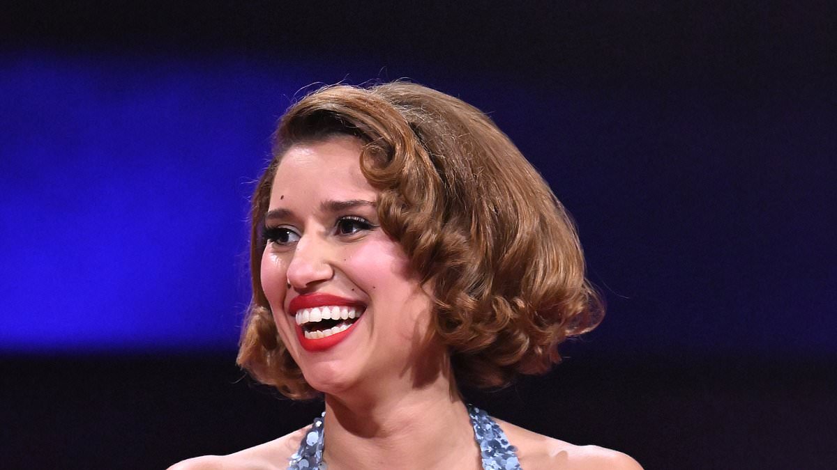 Raye appears on Graham Norton Show with lookalike sisters, discusses addiction and trauma