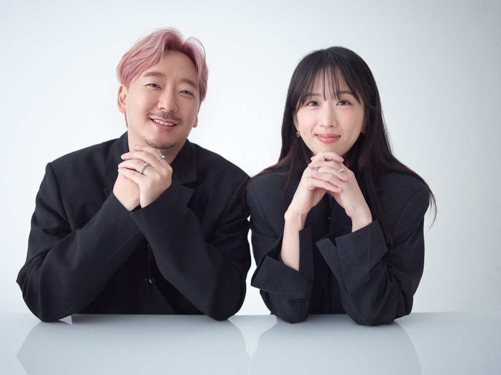 Atomix interior detail