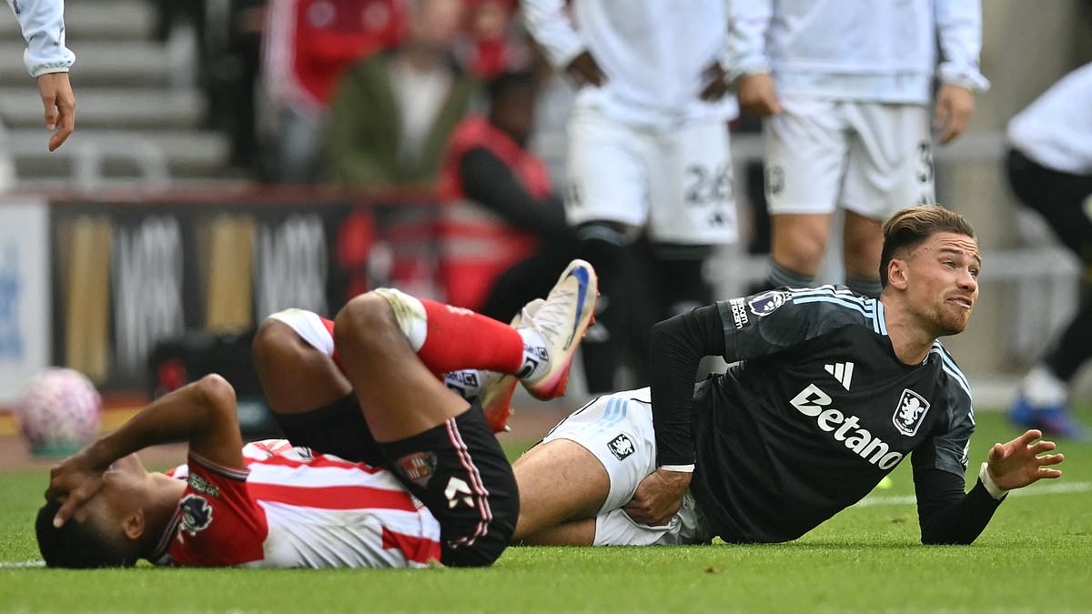 Reinildo sent off as Sunderland go a man down in 0-0 Villa clash