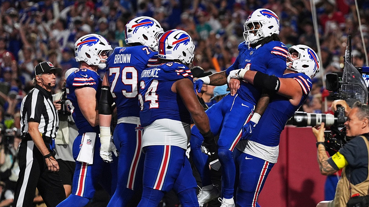 NFL Week 3: Browns, Panthers, Bears Earn First Wins as Colts Stay Undefeated