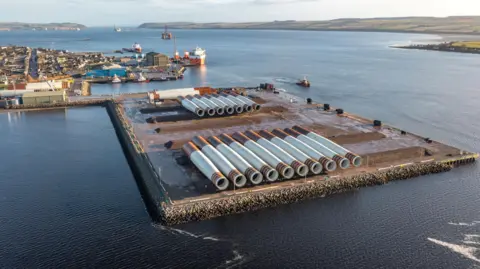 Highlands green freeport plan signed to create about 11,000 jobs