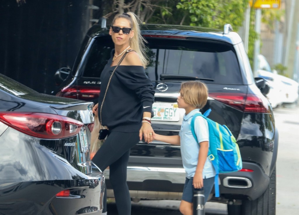 Anna Kournikova shows baby bump in rare public Miami appearance