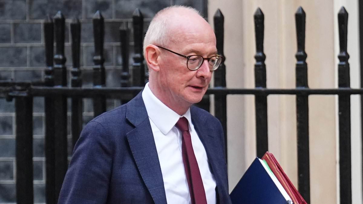 Labour says Britain's benefits culture is unhealthy as unemployment hotspots are revealed