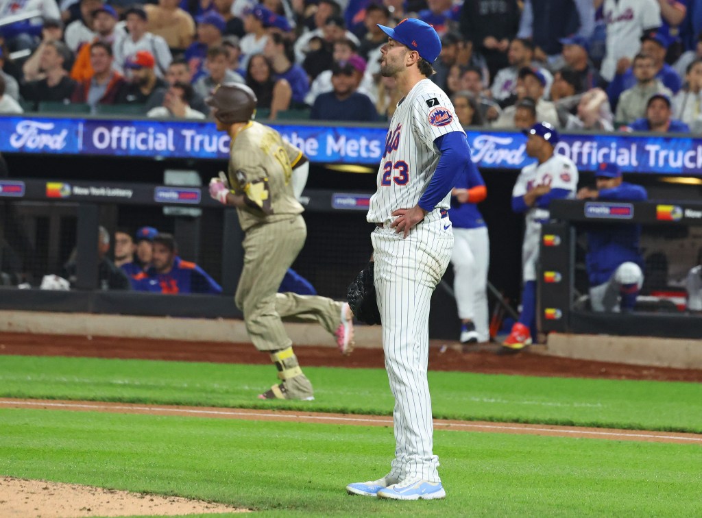 Mets fall to Padres as Peterson implodes; Machado grand slam sinks New York