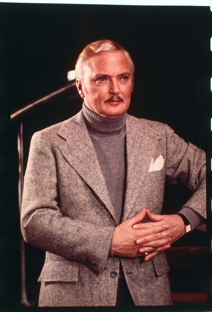 Jack Cassidy performing