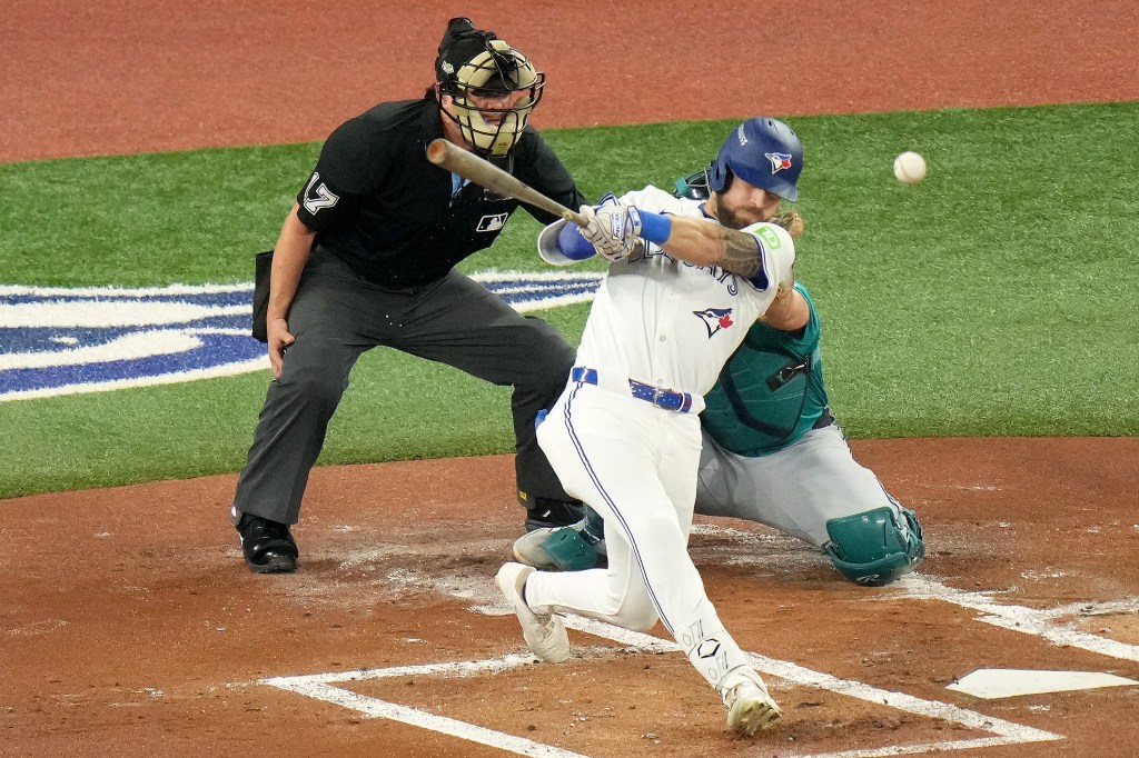 Massachusetts orders DraftKings to pay $934K after botched MLB parlay bets