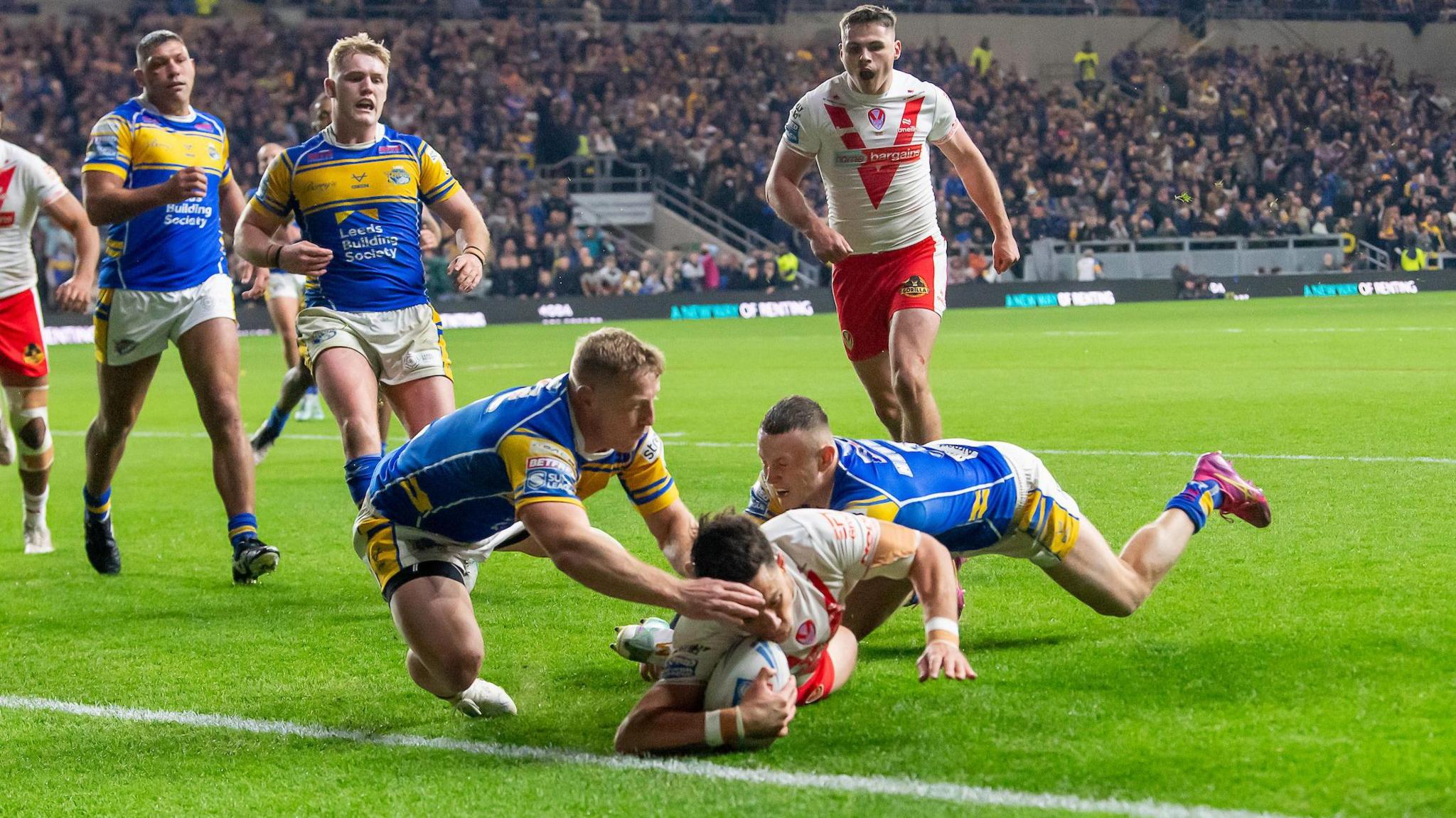 Saints snatch stunning playoff victory at Leeds