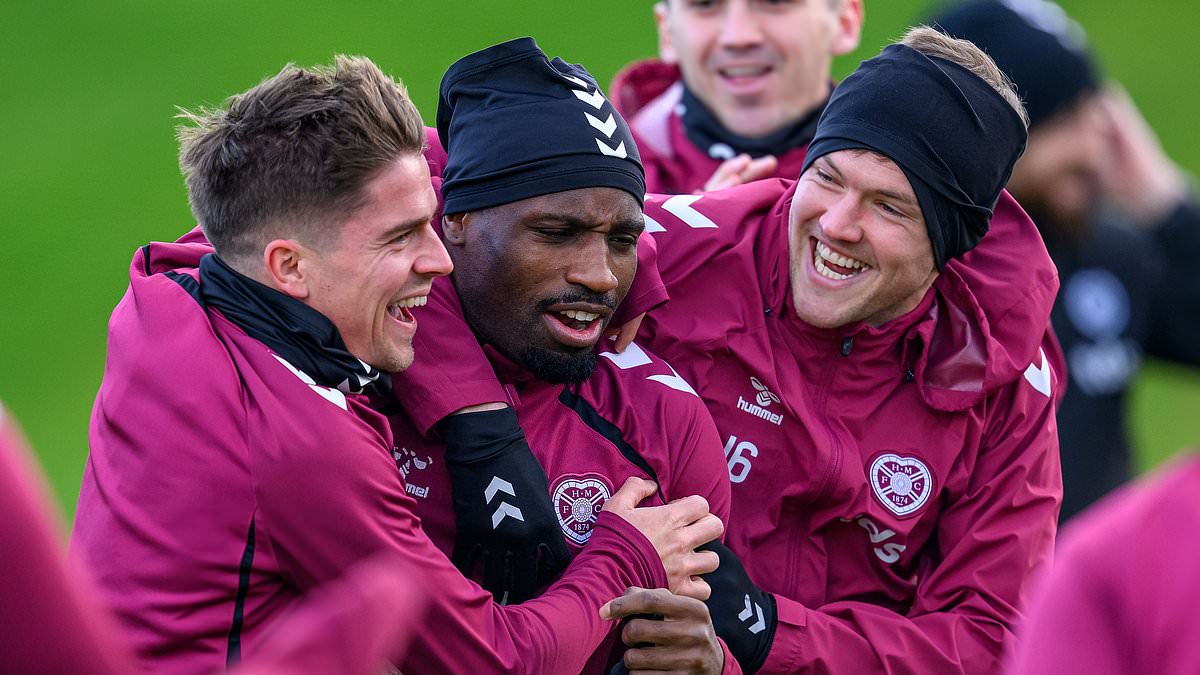 Hearts sit top at Christmas as Scottish title race tightens