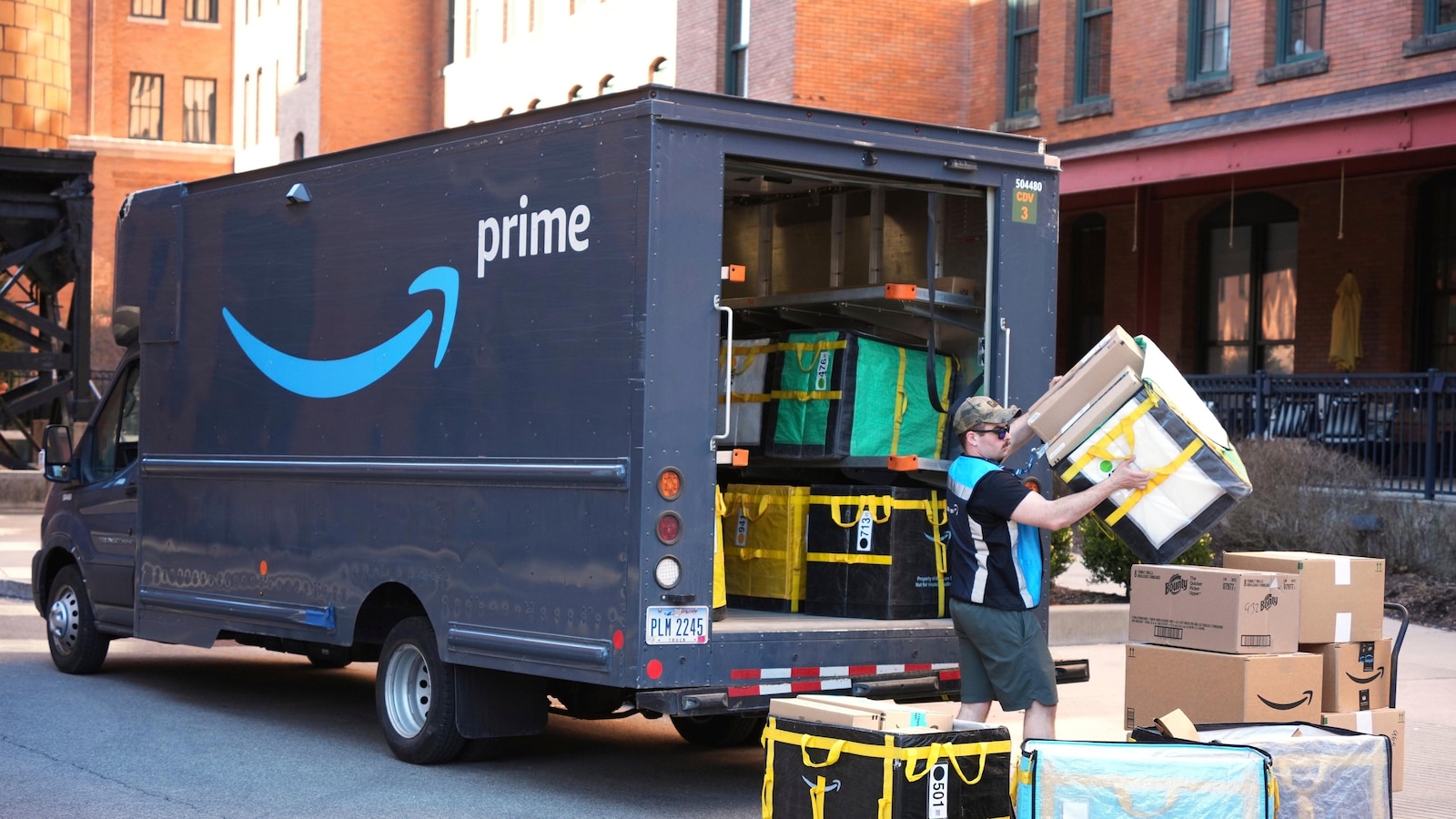 FTC targets Amazon Prime enrollment practices as Seattle trial opens