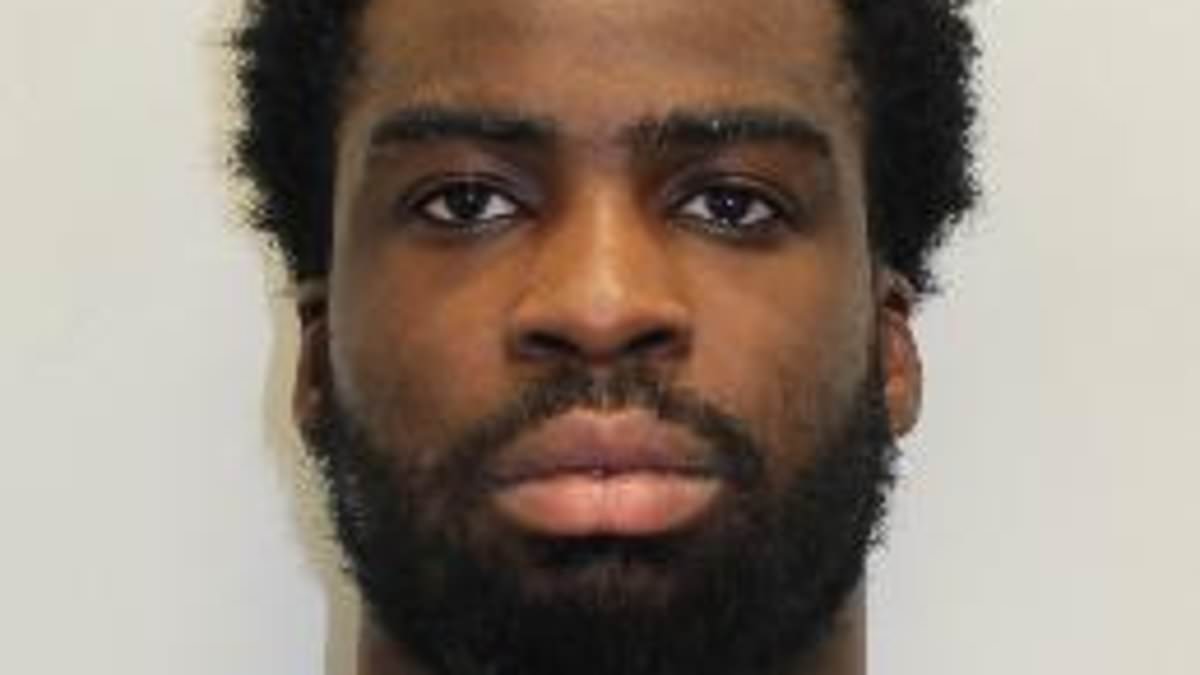 NHS workers jailed for selling fake Covid-19 vaccination records