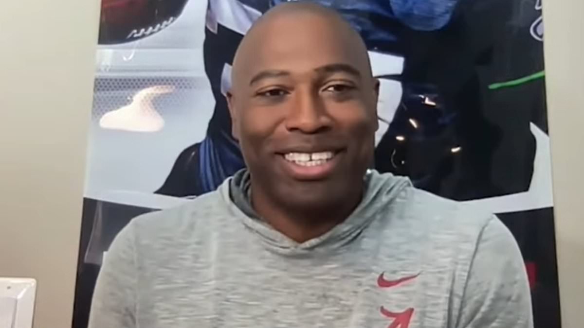 Shaun Alexander reveals wife Valerie is pregnant with 14th child