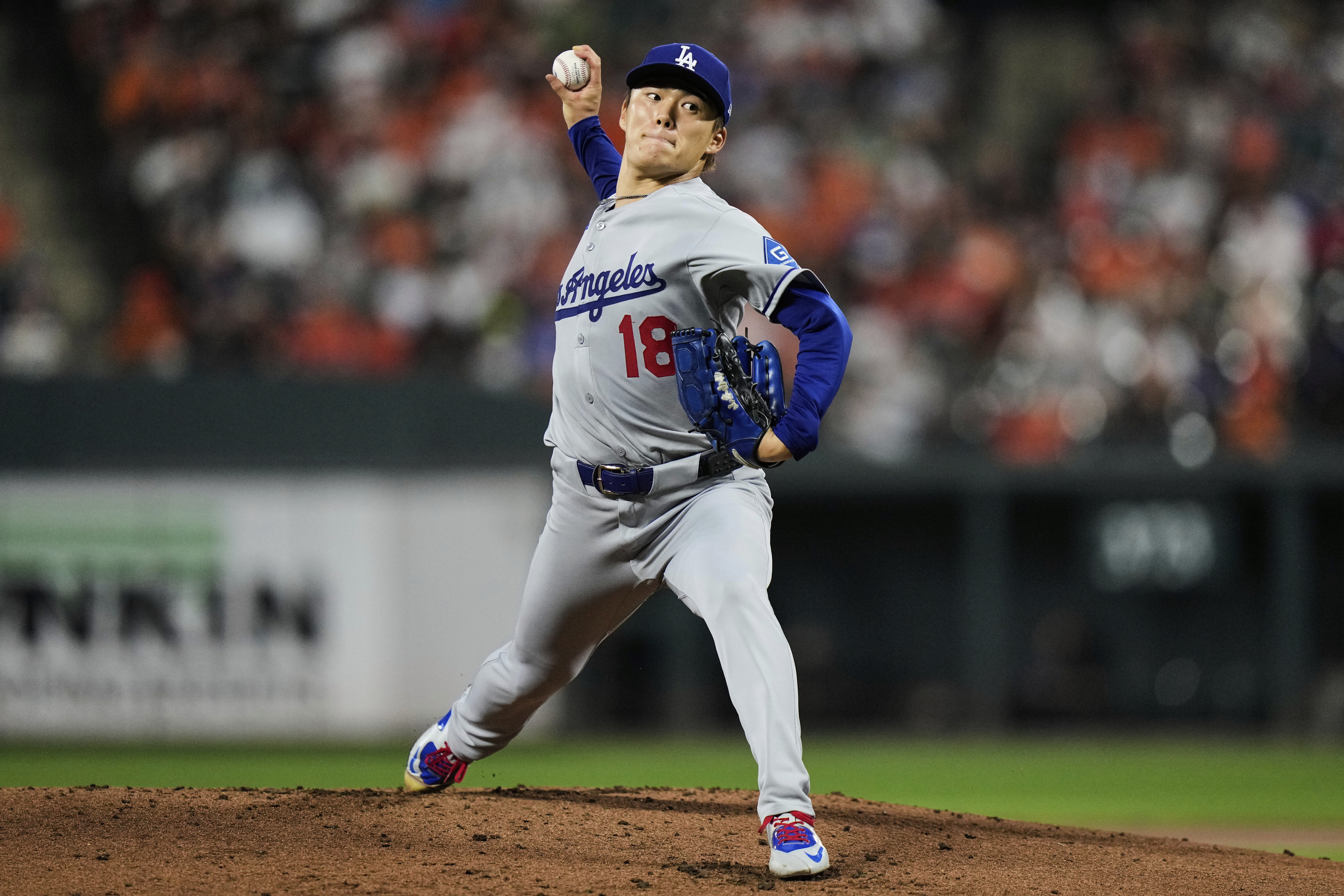 Dodgers starting pitcher Yoshinobu Yamamoto during the game