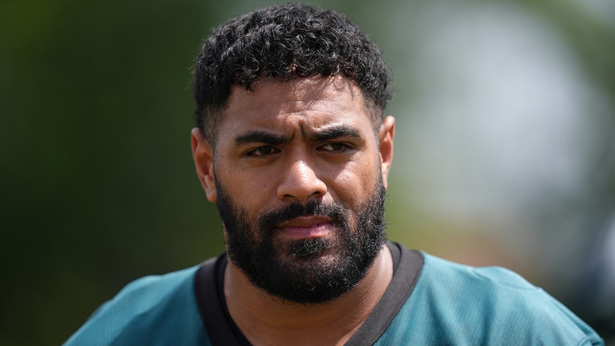 Eagles' Jordan Mailata says renewed criticism of 'tush push' makes his 'blood boil'