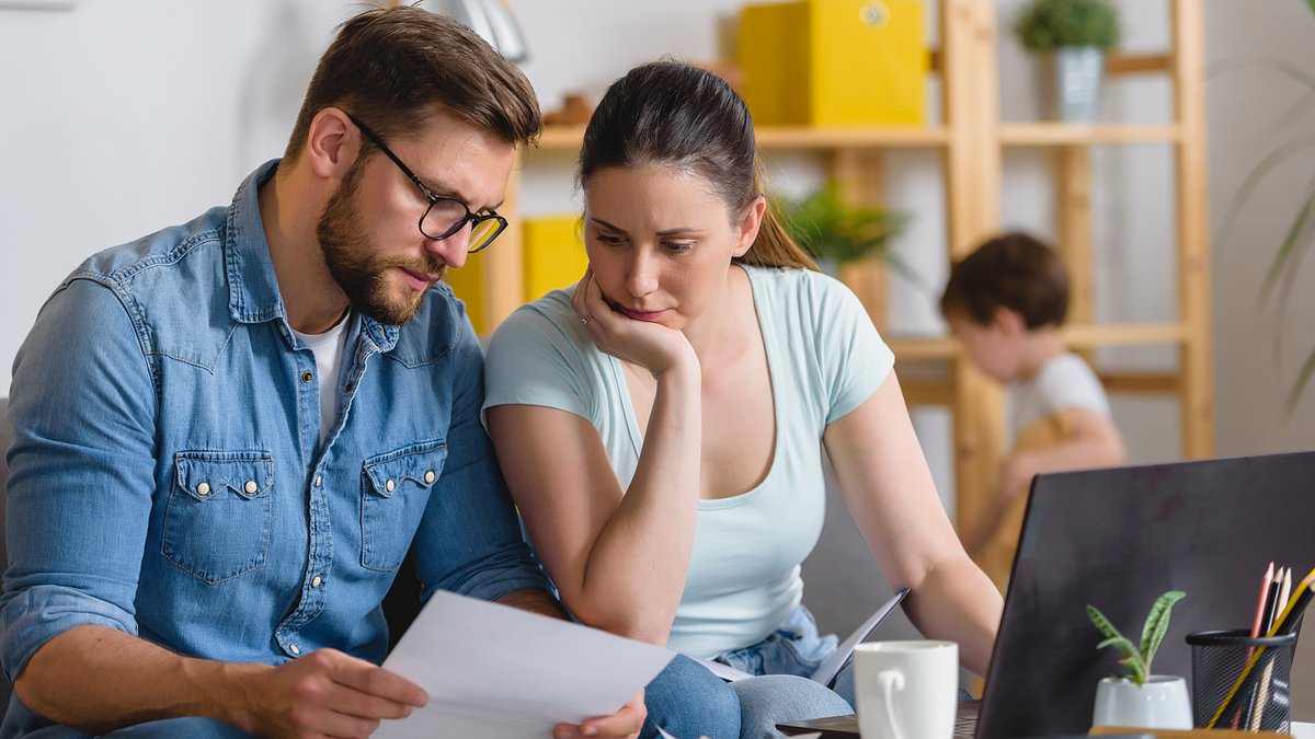 Monthly mortgage repayments reach record £1,000 as lenders raise rates