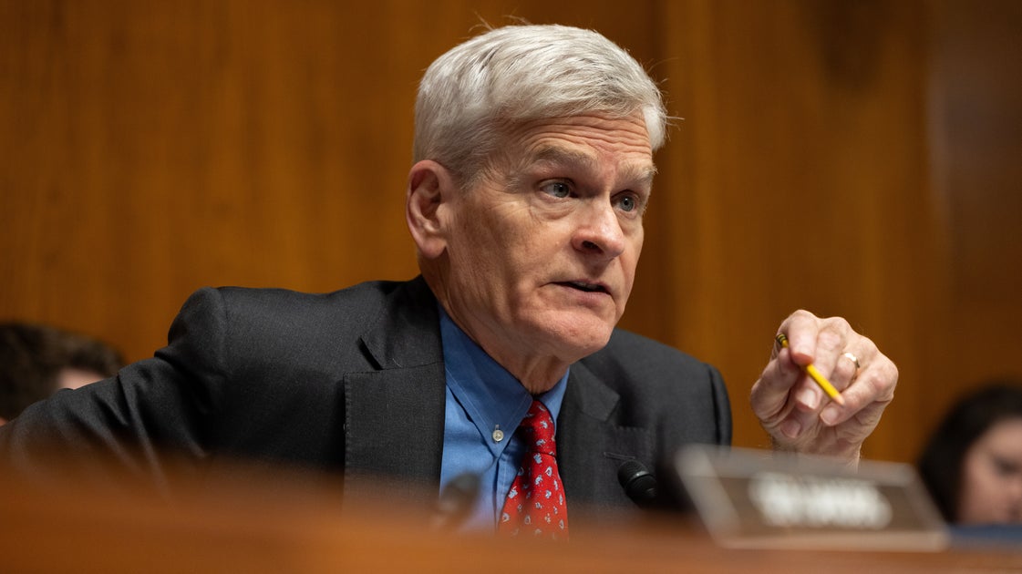 Sen. Cassidy challenges Trump's Tylenol-autism claim, urges HHS to release data