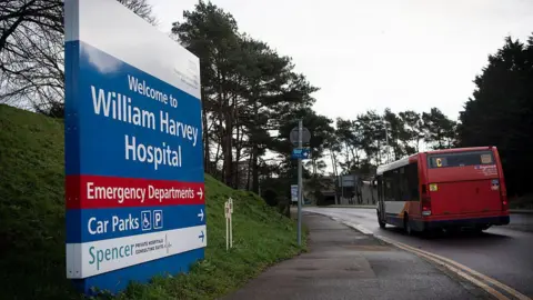 Trust apologises for treating A&E patients in cafe