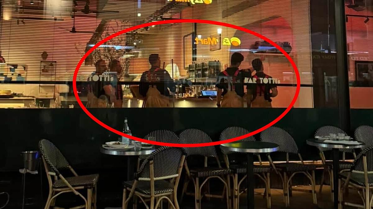 Totti’s evacuated as kitchen fire erupts during Sydney dinner rush