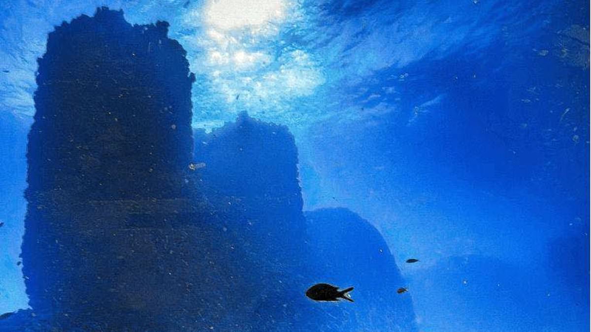 Sunken port near Cleopatra’s ruins could unlock her tomb, researchers say