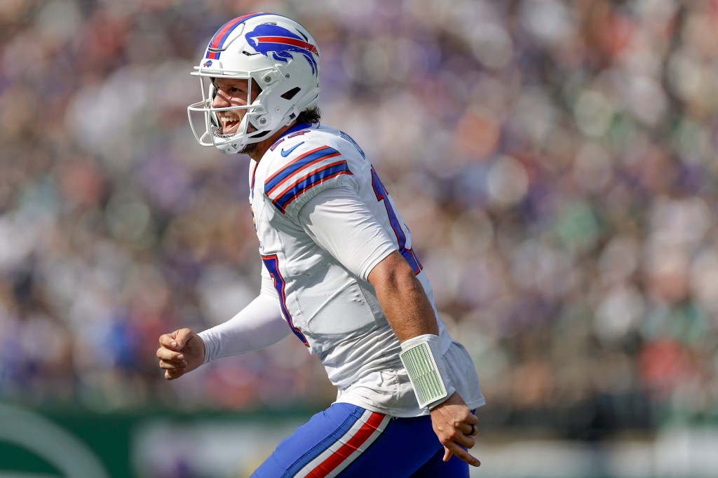 Reacts touchdown wide receiver Elijah