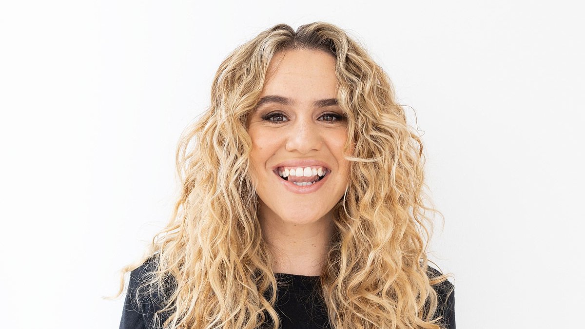 Comedian Michelle Brasier says genetic testing shows 97% chance of developing cancer