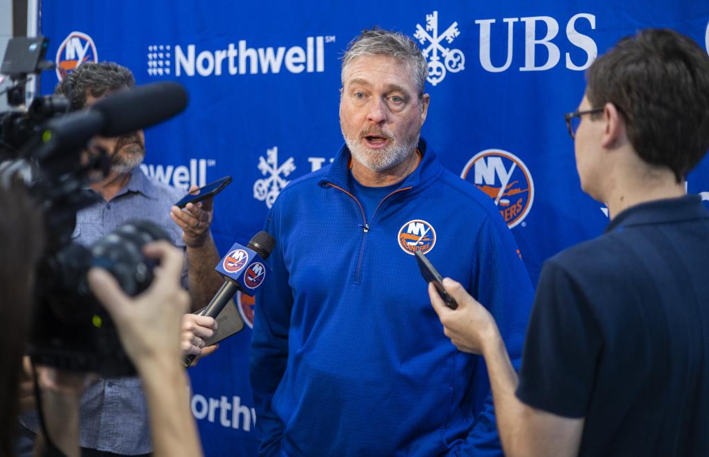Islanders coach Patrick Roy: five-on-five struggles persist a week into camp after 4-2 preseason loss to Devils