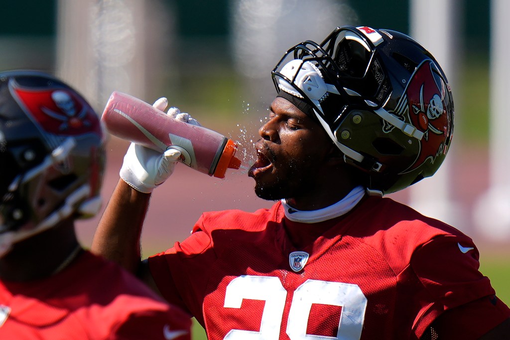 Shilo Sanders Works Out for 49ers Weeks After Buccaneers Release