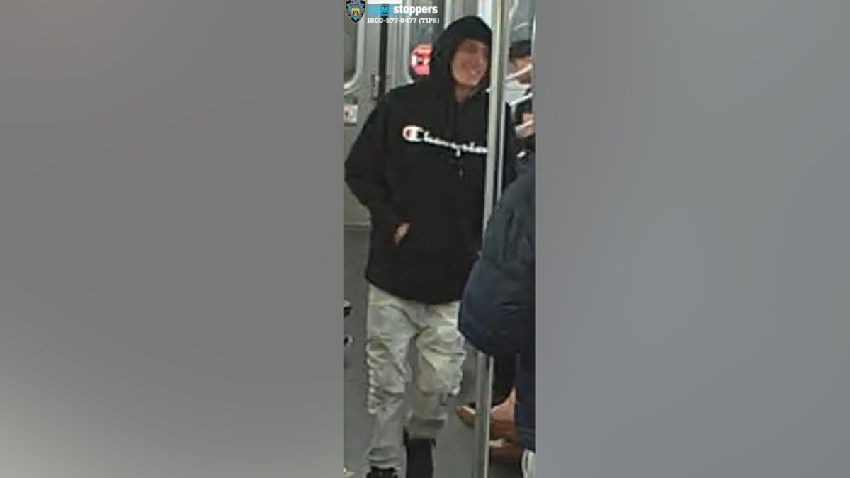 NYC subway slashing leaves rider in critical condition; suspect claims he only scared him