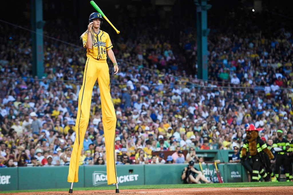 Savannah Bananas to Play at Yankee Stadium in New York Debut