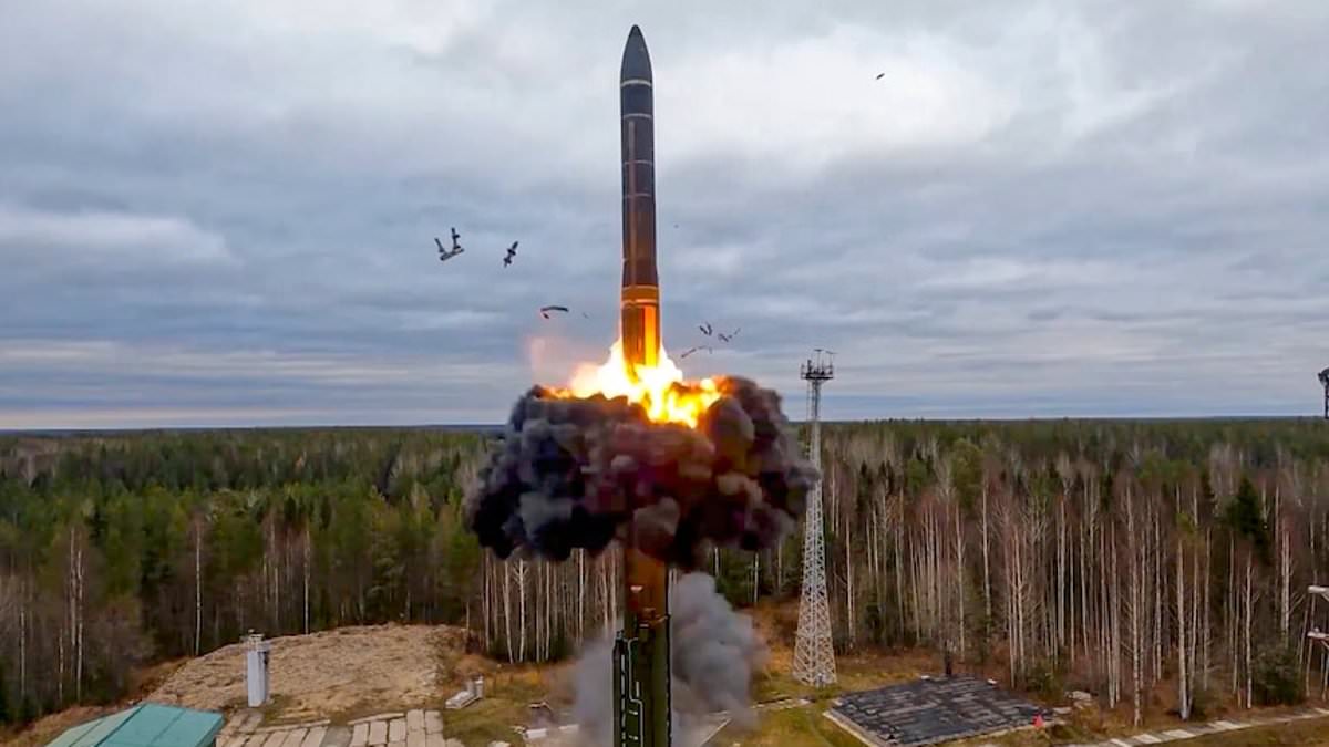 Belarus warns of 'one minute to doomsday' as Russia relocates missiles to its territory