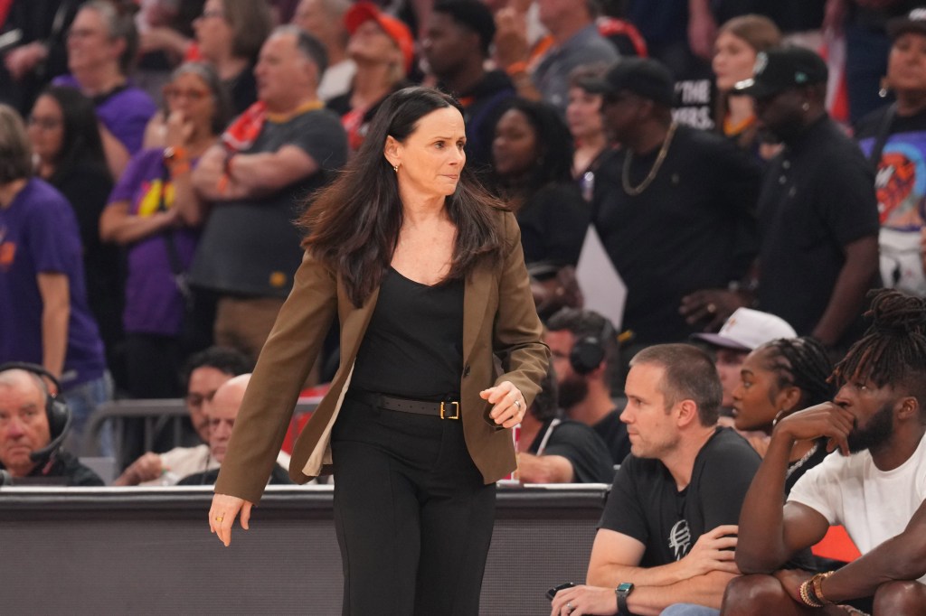 Liberty fire head coach Sandy Brondello one year after WNBA title