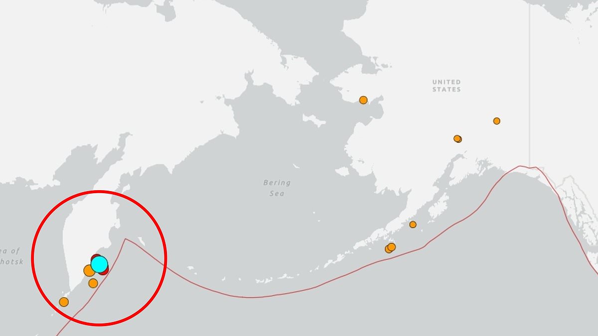 Giant 7.8-magnitude quake triggers tsunami alerts across Pacific, threatening US coasts