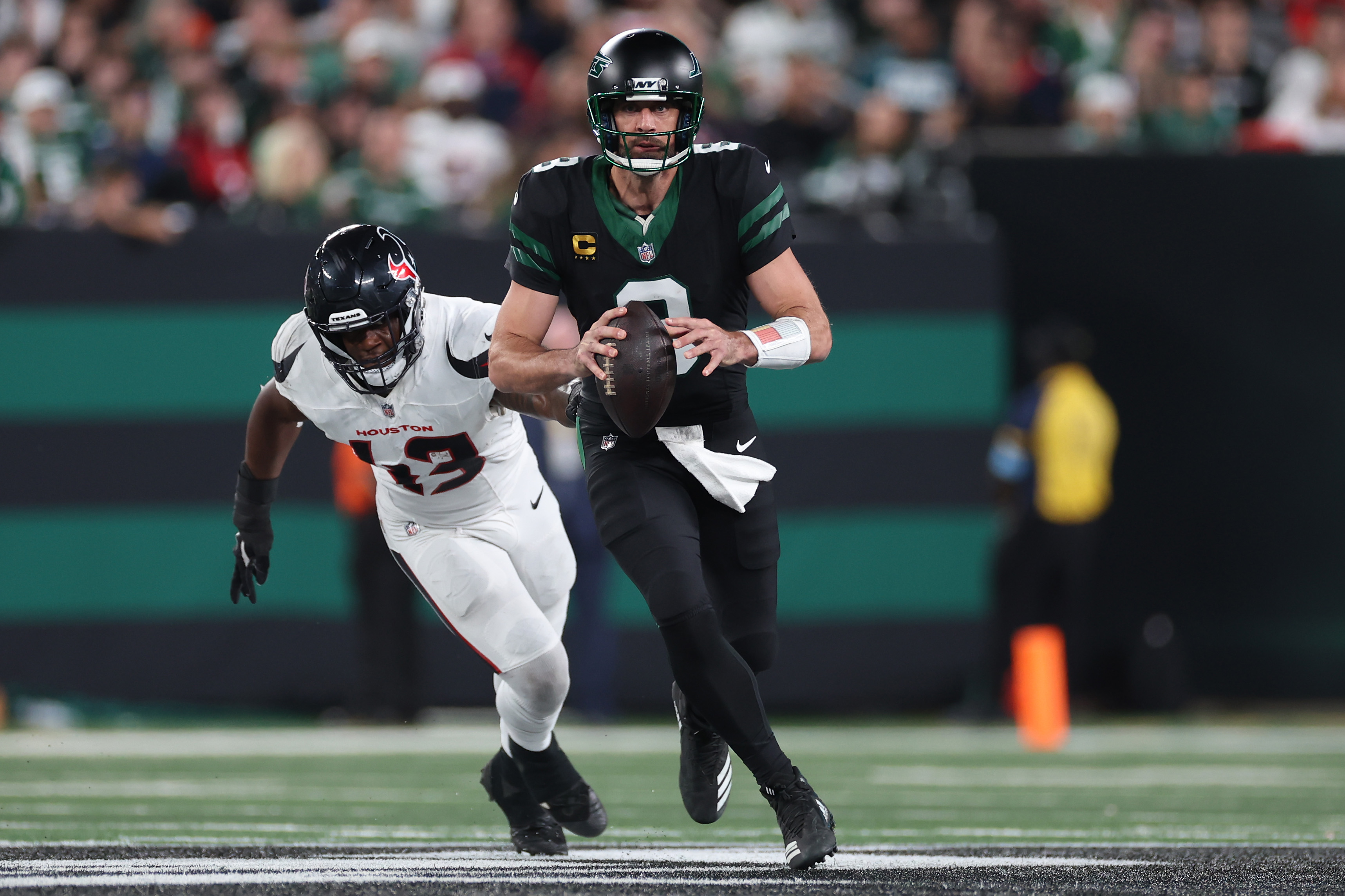 Neville Hewitt Signs with Giants’ Practice Squad; Week 3 Debut Possible