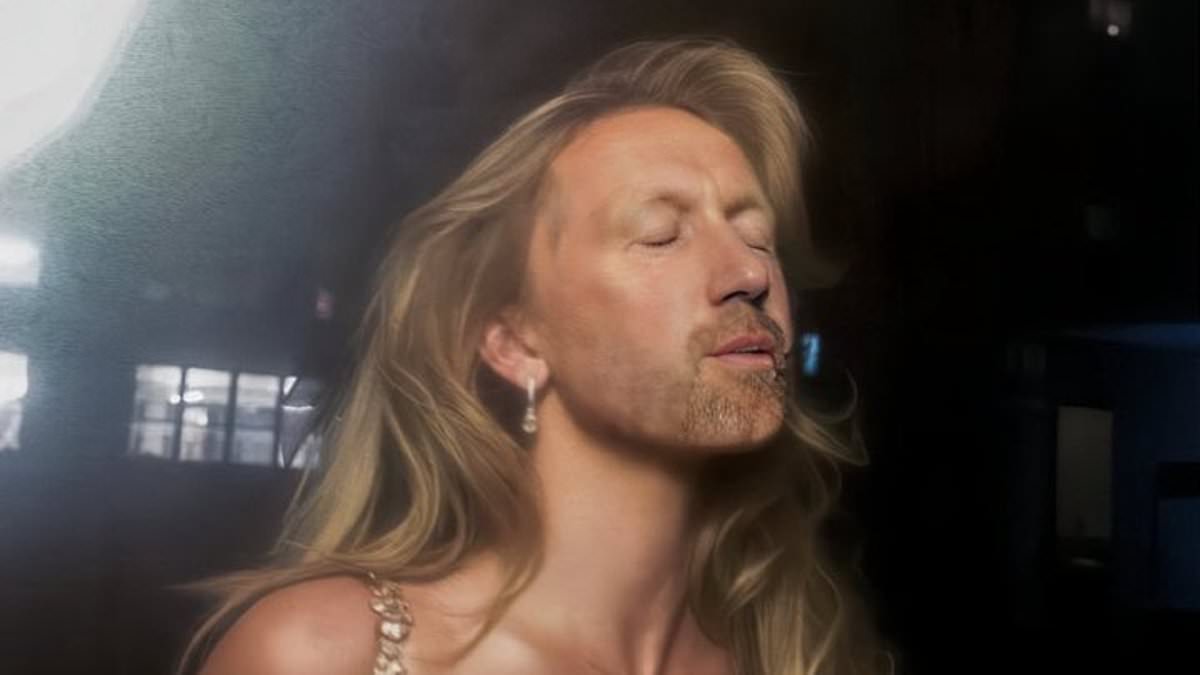 Potter responds to viral face-swaps as West Ham face Everton