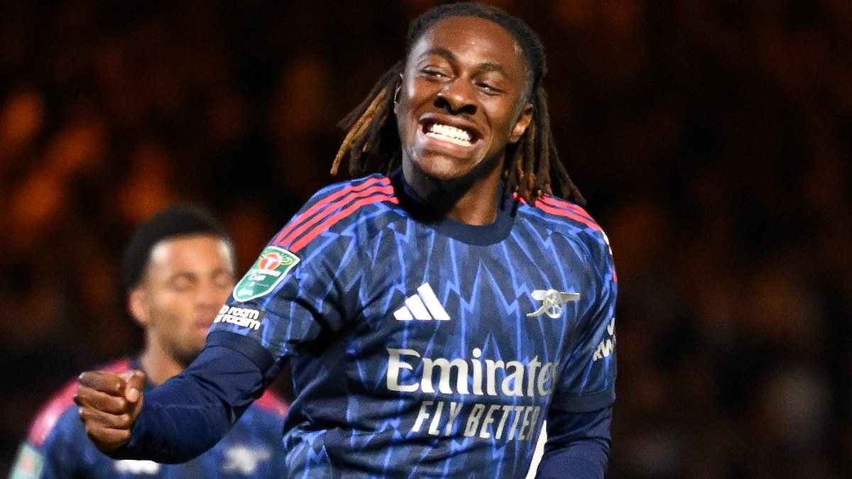 Eze stakes claim for Arsenal No 10 in Cup win over Port Vale