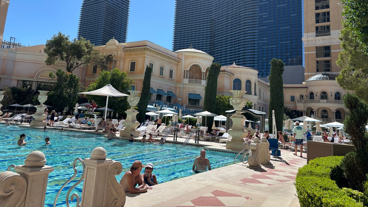 Las Vegas Bellagio pool