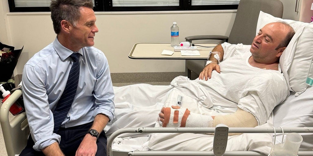 Fundraiser for Australian hero who disarmed Bondi Beach attacker tops $2.6 million