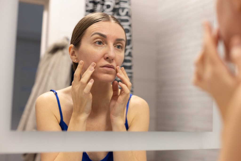 Experts: Four common habits speed biological aging; stress and isolation often overlooked