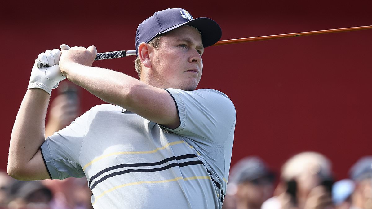 MacIntyre heckled on Ryder Cup opening day as Europe falters in morning session